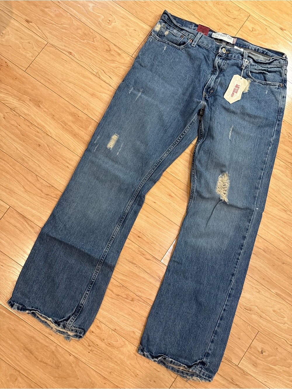 Levi’s 527 Men’s Jeans 36x32 Low Boot Cut Distressed Blue Denim NWT